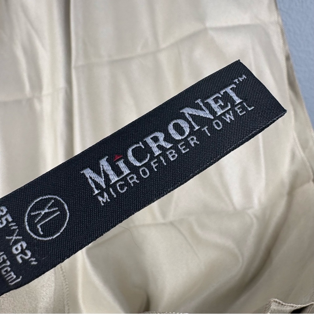 MicroNet Microfiber Towel XL - Picture 4 of 6